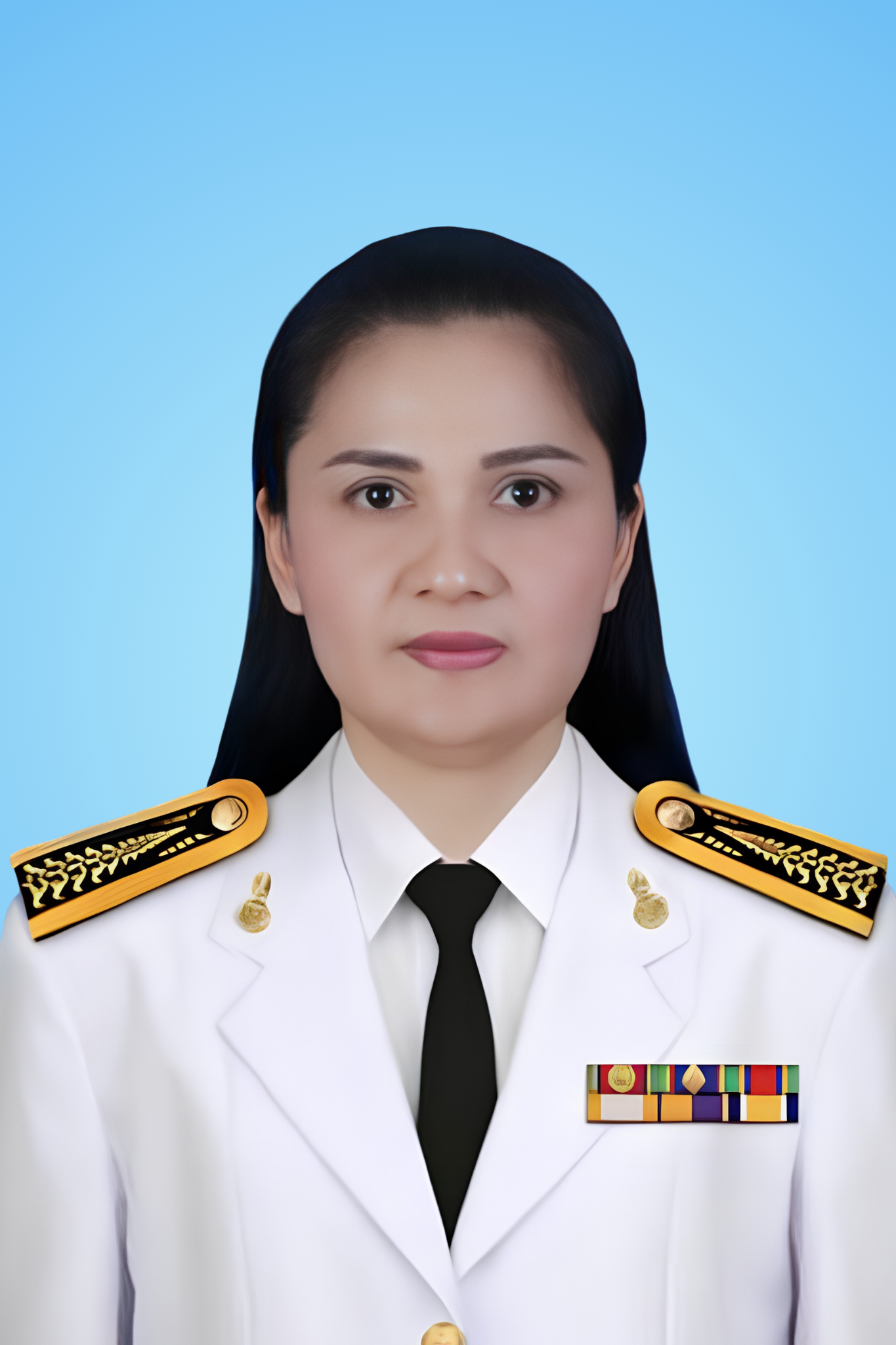 นางอัญชิษฐา ล่ำวัฒนพร